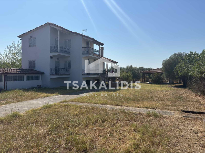 property-img